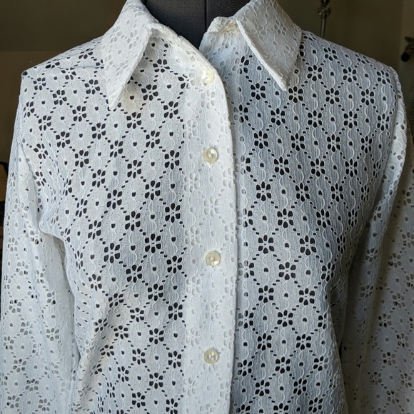 4 for $20🌷Clearance! Lace top - Picture 2 of 6